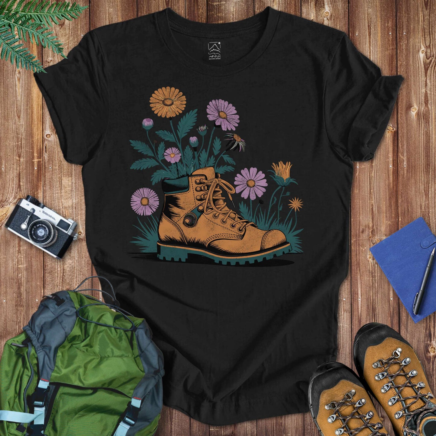 Flower Boot Tee T-Shirt Black / S