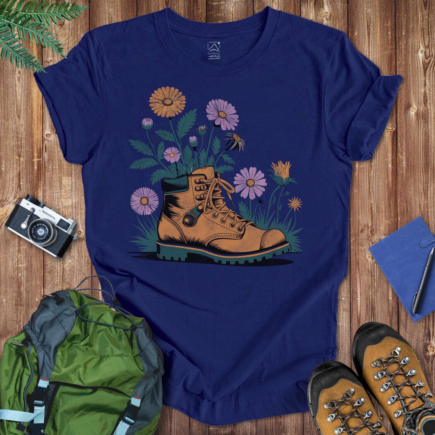 Flower Boot Tee T-Shirt Navy / S