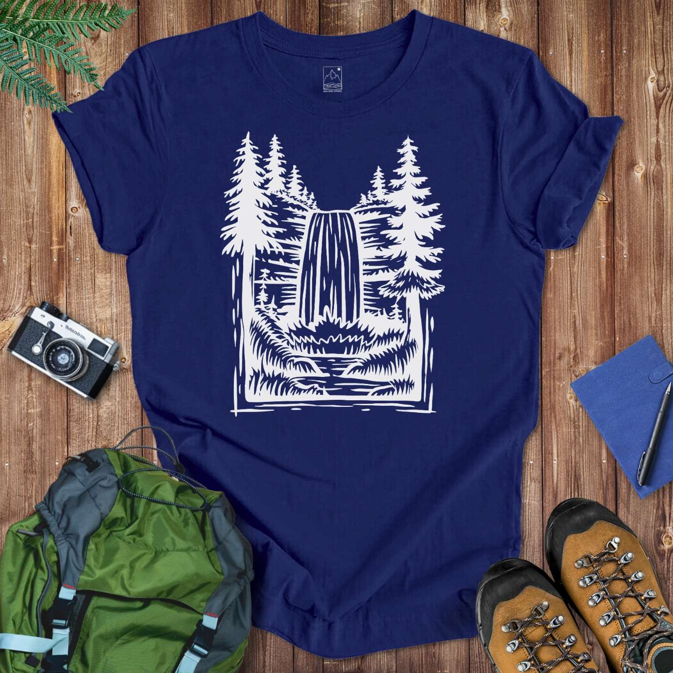 Great Waterfall Tee T-Shirt Navy / S