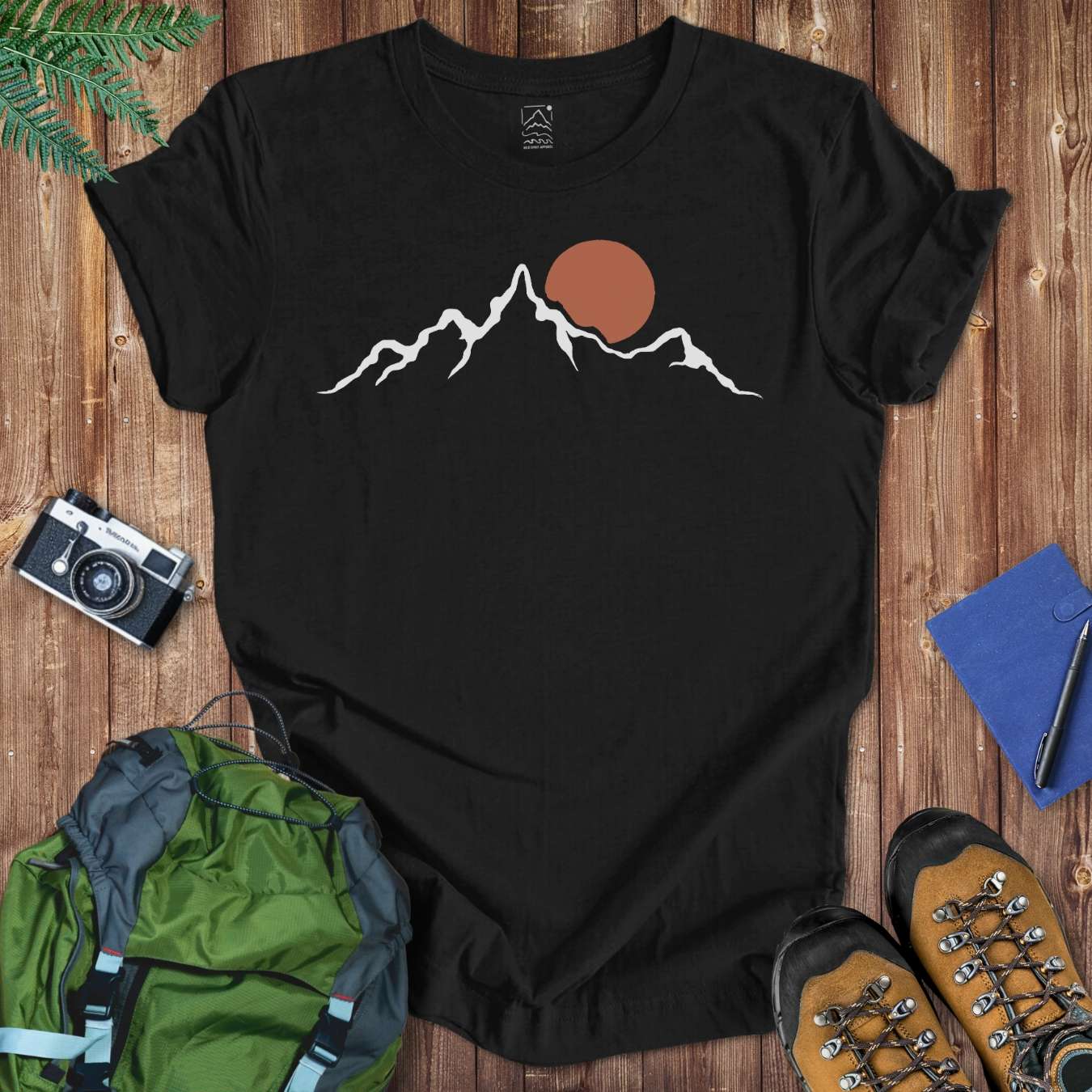 Minimalist Sunrise Tee T-Shirt Black / S