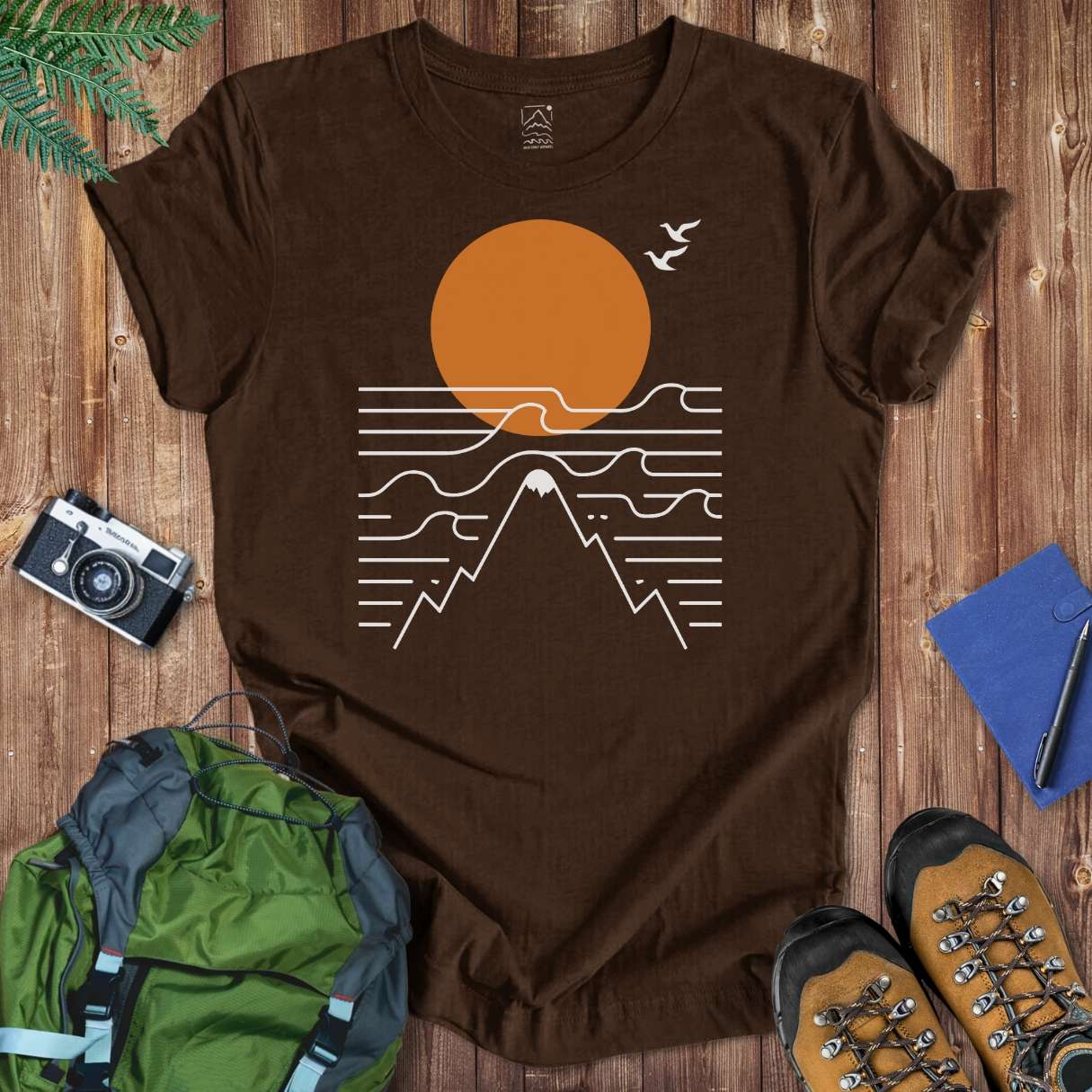 Sun & Waves Tee T-Shirt Brown / S