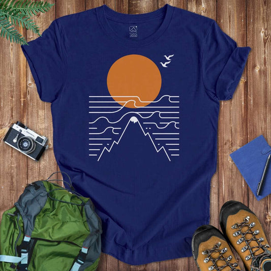 Sun & Waves Tee T-Shirt Navy / S